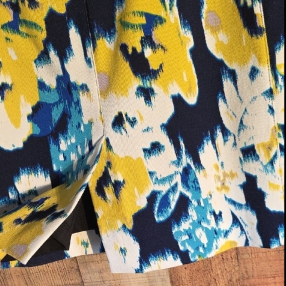 Clearence - Lysse New York Mini Stretch Pencil Skirt  And Matching Jacket - Picture 5 of 12